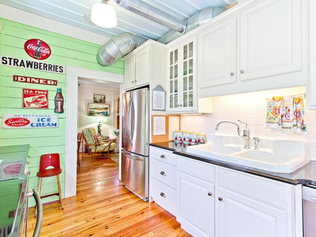 Breeze Inn Tybee Island Bagian luar foto